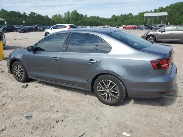 3VWDB7AJ4JM247917 2018 VOLKSWAGEN JETTA - Image 2