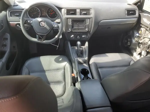 3VWDB7AJ4JM247917 2018 VOLKSWAGEN JETTA - Image 8
