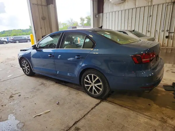3VWDB7AJ4JM250378 2018 VOLKSWAGEN JETTA - Image 2