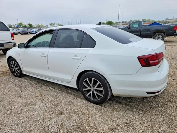 3VWDB7AJ4JM251305 2018 VOLKSWAGEN JETTA - Image 2