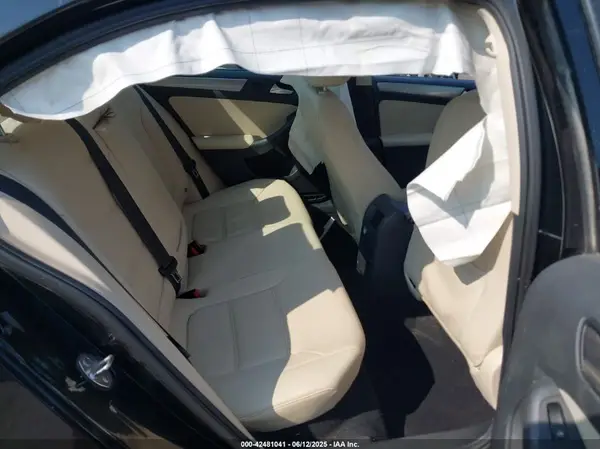 3VWDB7AJ5HM208277 2017 VOLKSWAGEN JETTA - Image 8