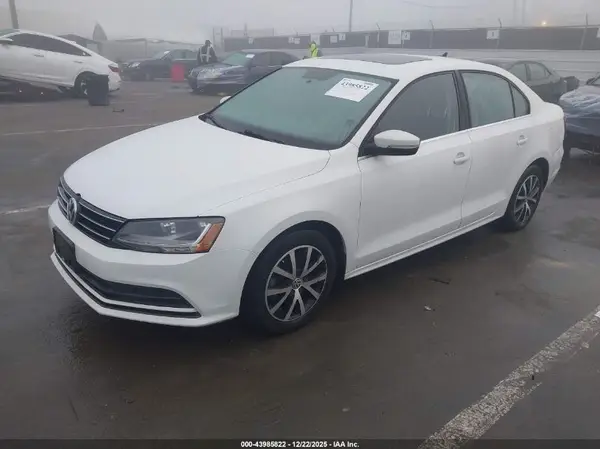 3VWDB7AJ5HM210529 2017 VOLKSWAGEN JETTA - Image 2