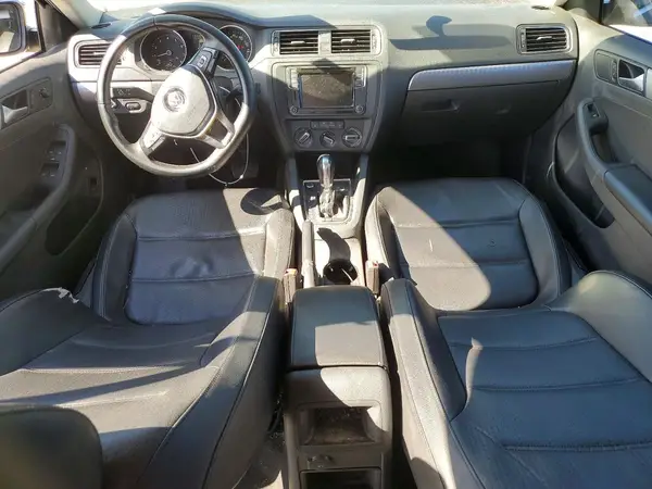 3VWDB7AJ5HM216010 2017 VOLKSWAGEN JETTA - Image 8