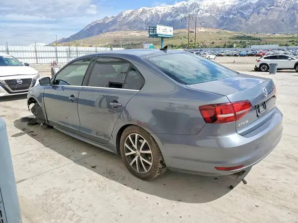 3VWDB7AJ5HM221093 2017 VOLKSWAGEN JETTA - Image 2