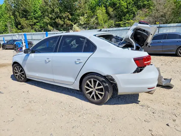 3VWDB7AJ5HM230800 2017 VOLKSWAGEN JETTA - Image 2