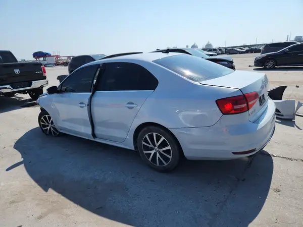 3VWDB7AJ5HM236791 2017 VOLKSWAGEN JETTA - Image 2