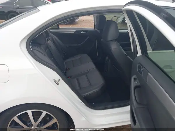 3VWDB7AJ5HM237679 2017 VOLKSWAGEN JETTA - Image 8