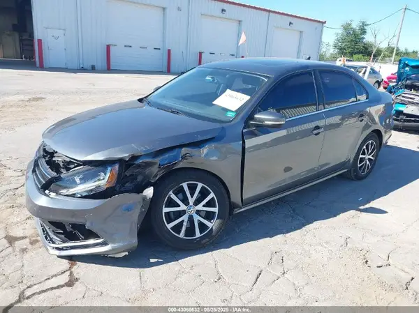 3VWDB7AJ5HM238296 2017 VOLKSWAGEN JETTA - Image 2