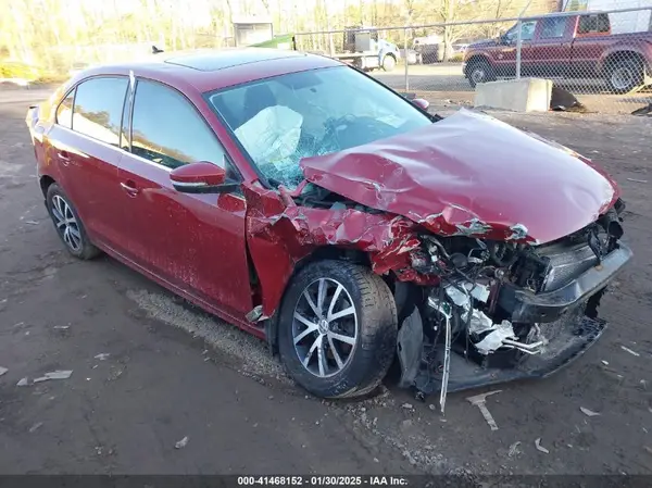 3VWDB7AJ5HM245586 2017 VOLKSWAGEN JETTA - Image 1