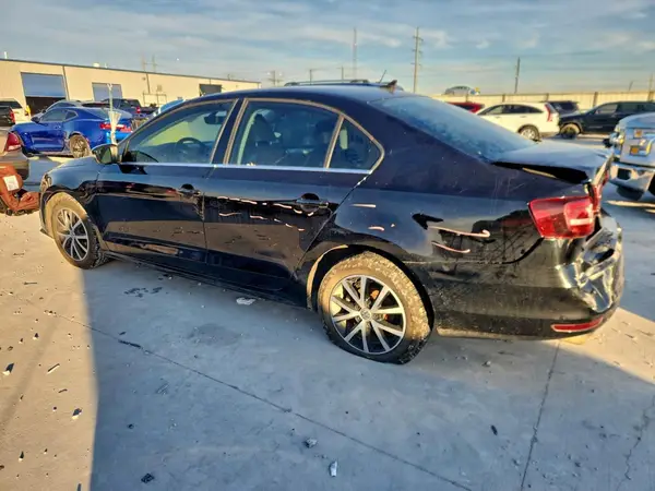 3VWDB7AJ5HM246429 2017 VOLKSWAGEN JETTA - Image 2