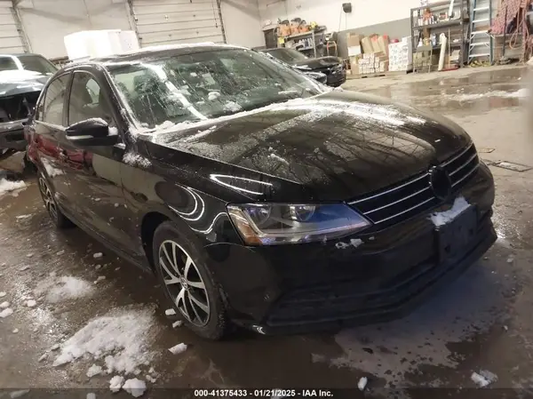 3VWDB7AJ5HM248472 2017 VOLKSWAGEN JETTA - Image 1