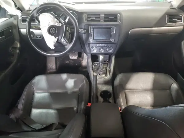 3VWDB7AJ5HM252070 2017 VOLKSWAGEN JETTA - Image 8