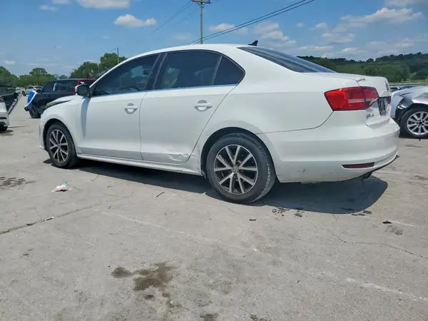 3VWDB7AJ5HM254689 2017 VOLKSWAGEN JETTA - Image 2