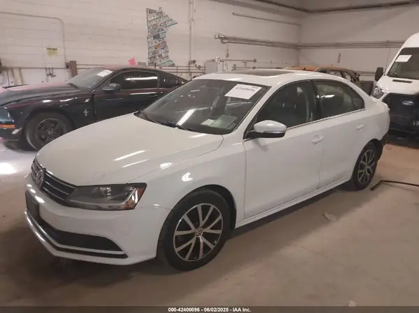 3VWDB7AJ5HM257527 2017 VOLKSWAGEN JETTA - Image 2