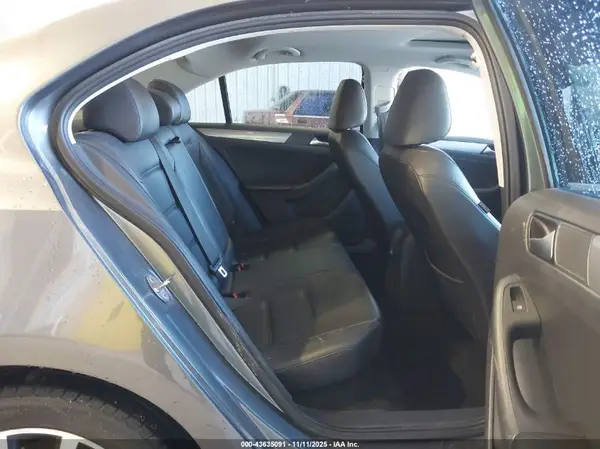 3VWDB7AJ5HM270472 2017 VOLKSWAGEN JETTA - Image 8