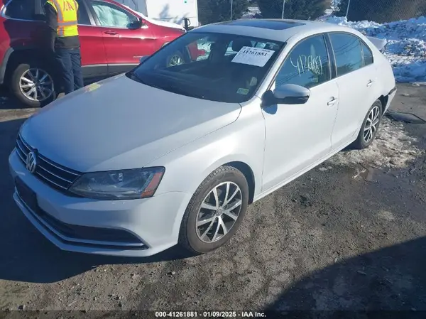 3VWDB7AJ5HM285733 2017 VOLKSWAGEN JETTA - Image 2