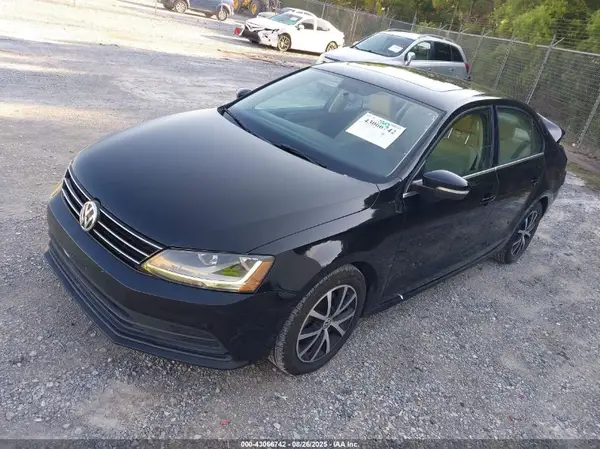 3VWDB7AJ5HM287112 2017 VOLKSWAGEN JETTA - Image 2
