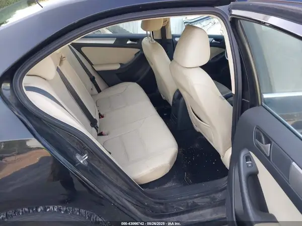 3VWDB7AJ5HM287112 2017 VOLKSWAGEN JETTA - Image 8