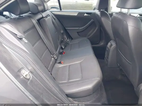 3VWDB7AJ5HM288325 2017 VOLKSWAGEN JETTA - Image 8
