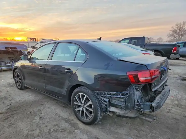 3VWDB7AJ5HM294304 2017 VOLKSWAGEN JETTA - Image 2