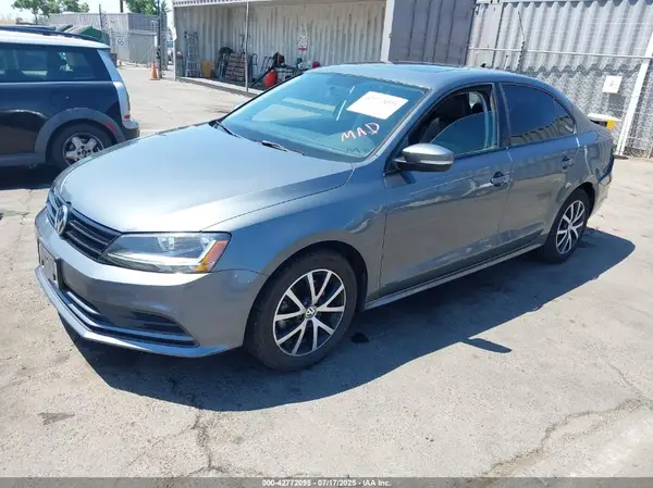 3VWDB7AJ5HM297610 2017 VOLKSWAGEN JETTA - Image 2