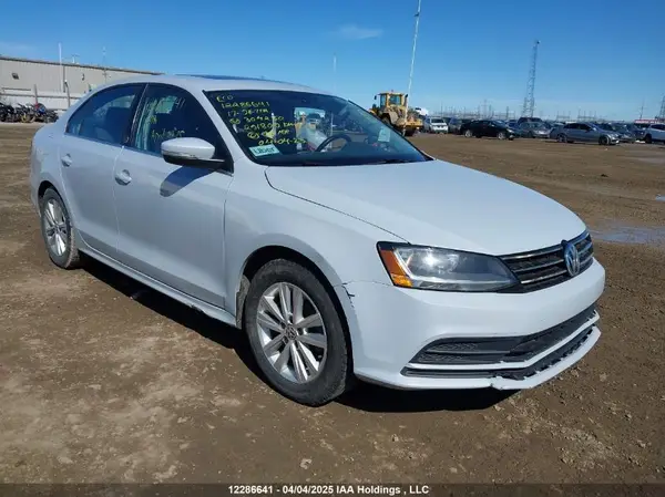 3VWDB7AJ5HM304250 2017 VOLKSWAGEN JETTA - Image 1