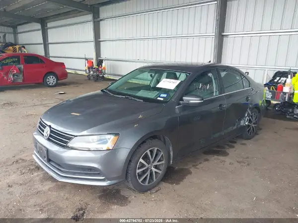 3VWDB7AJ5HM309013 2017 VOLKSWAGEN JETTA - Image 2