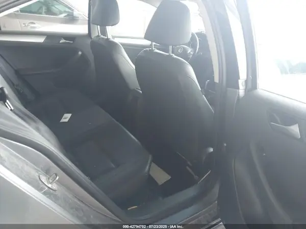3VWDB7AJ5HM309013 2017 VOLKSWAGEN JETTA - Image 8