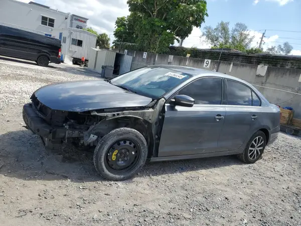 3VWDB7AJ5HM318679 2017 VOLKSWAGEN JETTA - Image 1
