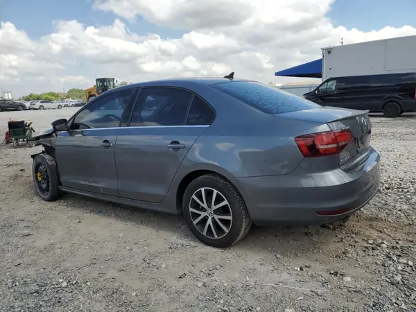 3VWDB7AJ5HM318679 2017 VOLKSWAGEN JETTA - Image 2
