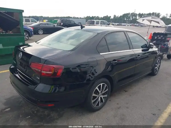 3VWDB7AJ5HM322523 2017 VOLKSWAGEN JETTA - Image 2