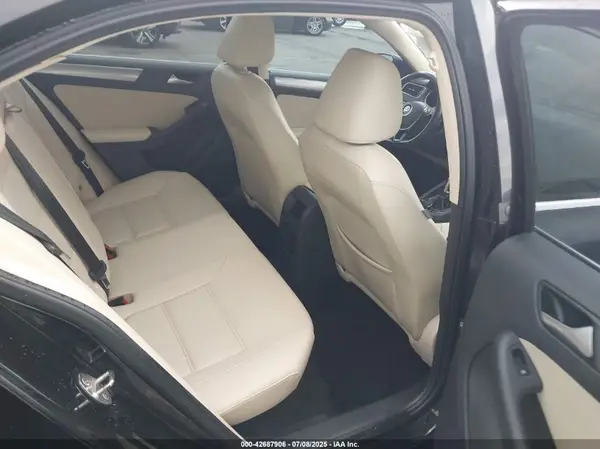 3VWDB7AJ5HM322523 2017 VOLKSWAGEN JETTA - Image 8