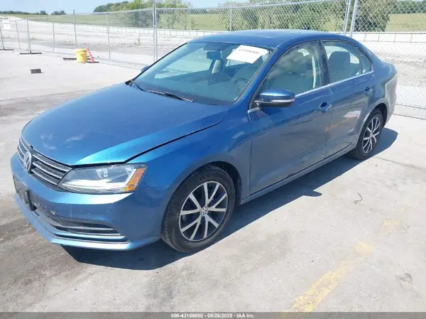 3VWDB7AJ5HM346420 2017 VOLKSWAGEN JETTA - Image 2