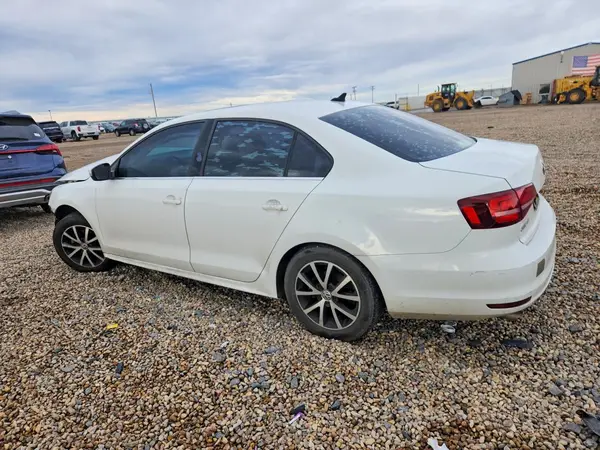3VWDB7AJ5HM364397 2017 VOLKSWAGEN JETTA - Image 2