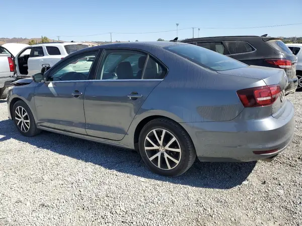3VWDB7AJ5HM367302 2017 VOLKSWAGEN JETTA - Image 2