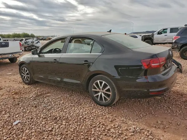 3VWDB7AJ5HM369163 2017 VOLKSWAGEN JETTA - Image 2