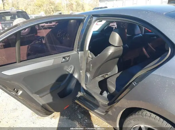 3VWDB7AJ5HM371334 2017 VOLKSWAGEN JETTA - Image 8