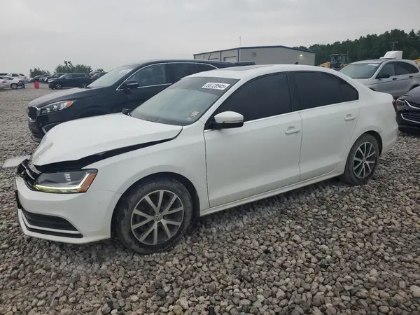 3VWDB7AJ5HM378302 2017 VOLKSWAGEN JETTA - Image 1