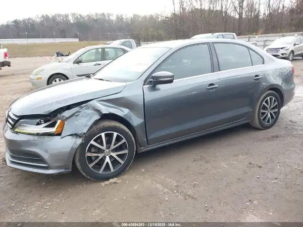 3VWDB7AJ5HM380714 2017 VOLKSWAGEN JETTA - Image 2
