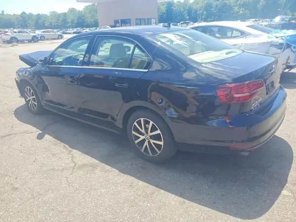 3VWDB7AJ5HM391213 2017 VOLKSWAGEN JETTA - Image 2