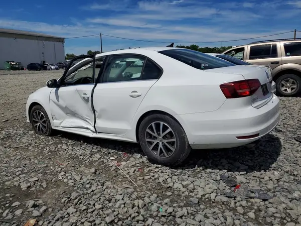 3VWDB7AJ5HM392085 2017 VOLKSWAGEN JETTA - Image 2