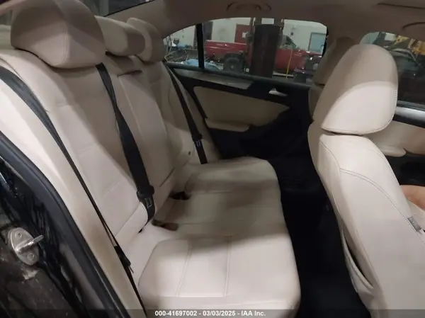 3VWDB7AJ5HM394693 2017 VOLKSWAGEN JETTA - Image 8