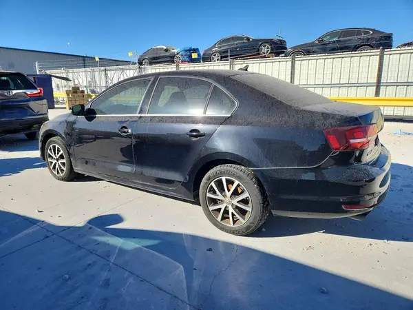 3VWDB7AJ5HM396315 2017 VOLKSWAGEN JETTA - Image 2