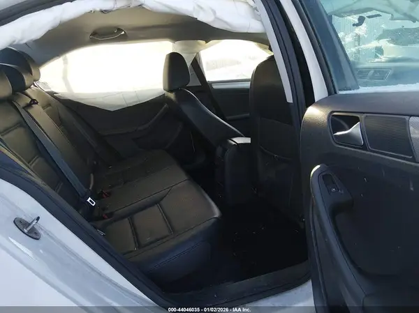 3VWDB7AJ5HM413727 2017 VOLKSWAGEN JETTA - Image 8