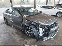 3VWDB7AJ5JM205224 2018 VOLKSWAGEN JETTA