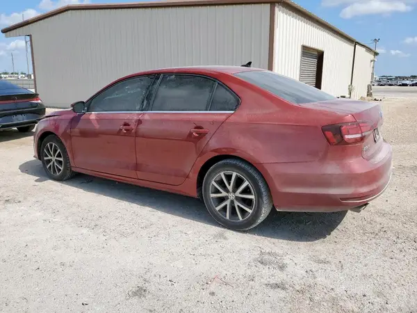 3VWDB7AJ5JM228972 2018 VOLKSWAGEN JETTA - Image 2