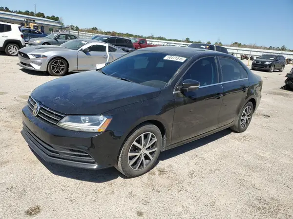 3VWDB7AJ5JM241818 2018 VOLKSWAGEN JETTA - Image 1