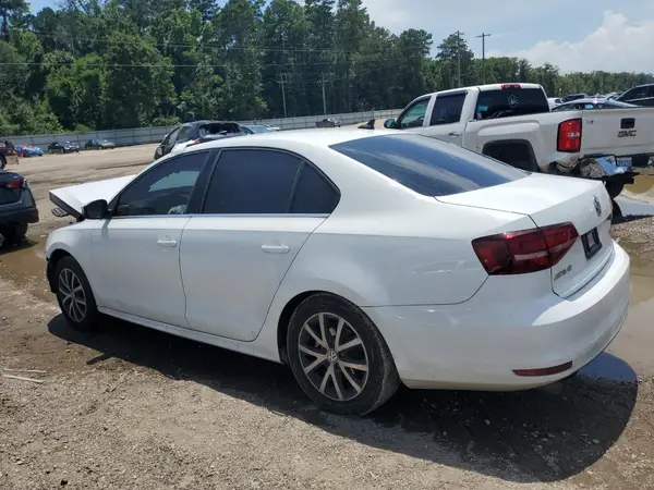 3VWDB7AJ5JM258005 2018 VOLKSWAGEN JETTA - Image 2