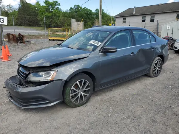 3VWDB7AJ5JM258554 2018 VOLKSWAGEN JETTA - Image 1