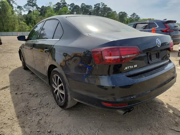 3VWDB7AJ5JM260059 2018 VOLKSWAGEN JETTA - Image 2